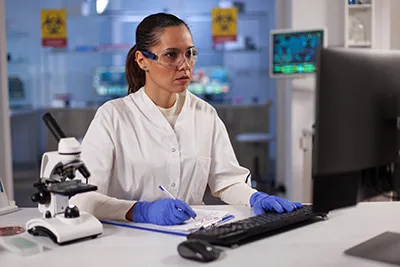 Chromatographic separation in biopharma with two-dimensional LC