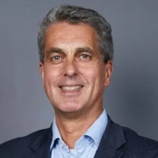 Professor Piet van der Graaf